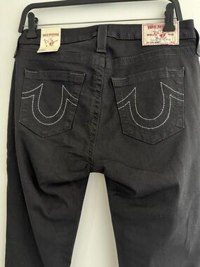 True Religion Women’s Black Slim Straight Jeans with Contrast Pocket Stitching